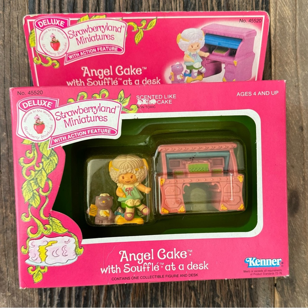 NIB Vintage 1980’s Strawberry Shortcake Angel Cake miniature figurine